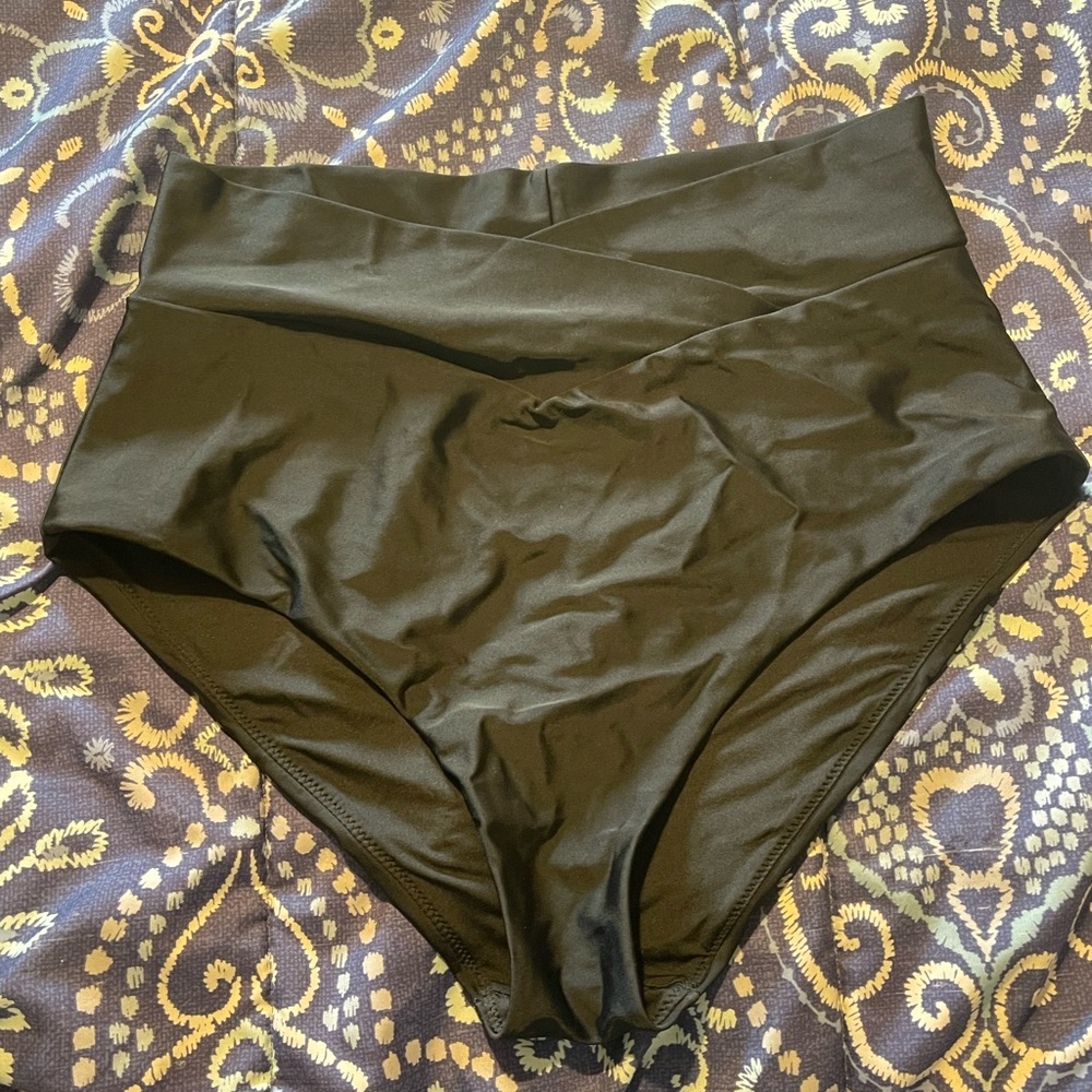 Large AERIE High Waisted Full Coverage Bottom